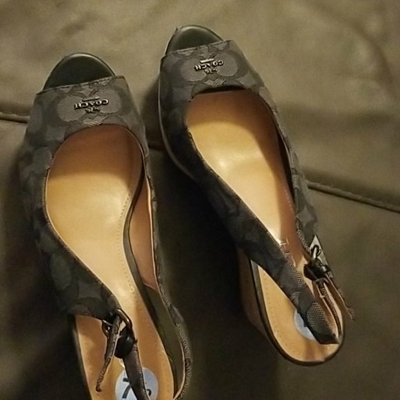Coach sandle wedges - Picture 2 of 2